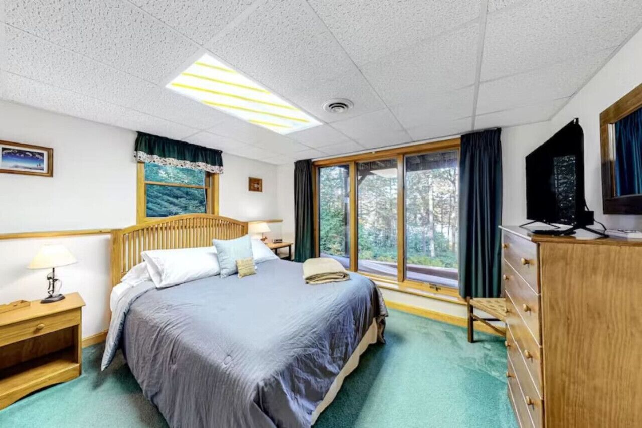 2 makuuhuonetta, silitysrauta/-lauta, ilmainen Wi-Fi, vuodevaatteet