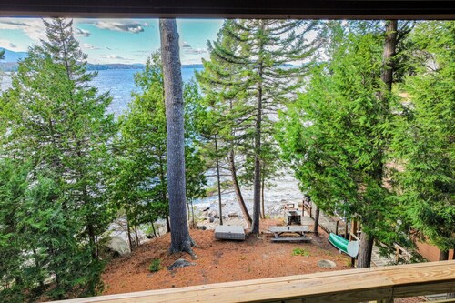 The Bunkhouse *Waterfront* Sleeps 17* Pet friendly