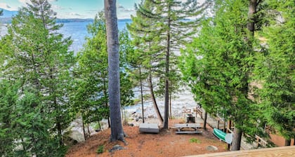 The Bunkhouse *Waterfront* Sleeps 17* Pet friendly