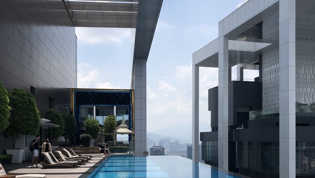 Kolam renang outdoor