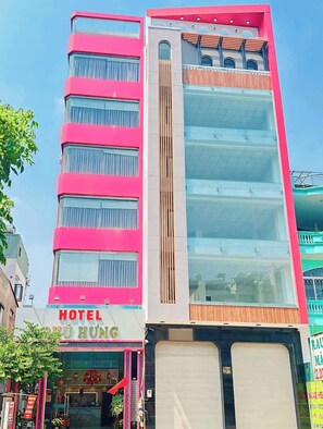 Front of property - KHACH SAN PHU HUNG (Ho Chi Minh City)