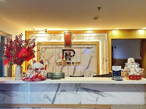 Reception - KHACH SAN PHU HUNG (Ho Chi Minh City)