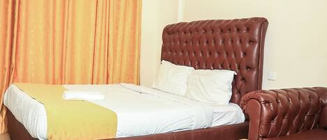 Studio | Soundproofing, free WiFi