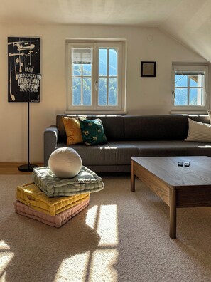 Smart TV, fireplace, books - Your retreat between mountains and lakes—for families, friends, and dogs (Ebensee)