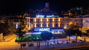 Front of property - Lopera Beach Hotel (Edremit)