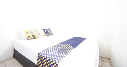 OYO Life 93680 Kost Losawi Syariah