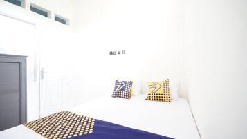 Basic Double Room | Free WiFi, bed sheets