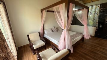 Royal Room | Free WiFi