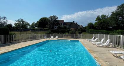 Maison de Famille 12 Personnes à la Campagne . Proximité de Grand Sites