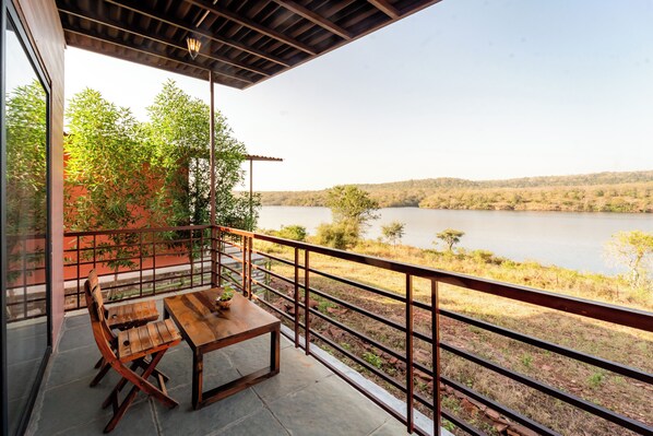 Premium Double Room, 1 Double Bed, Lake View | Individually furnished, desk