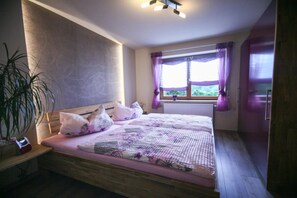1 bedroom, iron/ironing board