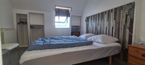 2 Schlafzimmer, Bügeleisen/Bügelbrett, kostenloses WLAN