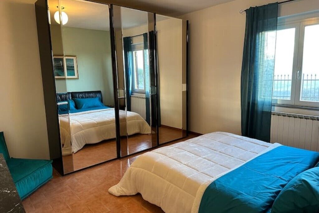 2 chambres, fer et planche à repasser, Wi-Fi gratuit, draps fournis