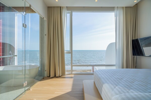 4 عدّة غرف نوم ومكتب وواي فاي مجانًا وملاءات أسرّة