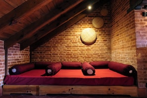 Deluxe Room | Free WiFi - Manju Baha Hotel (Bhaktapur)
