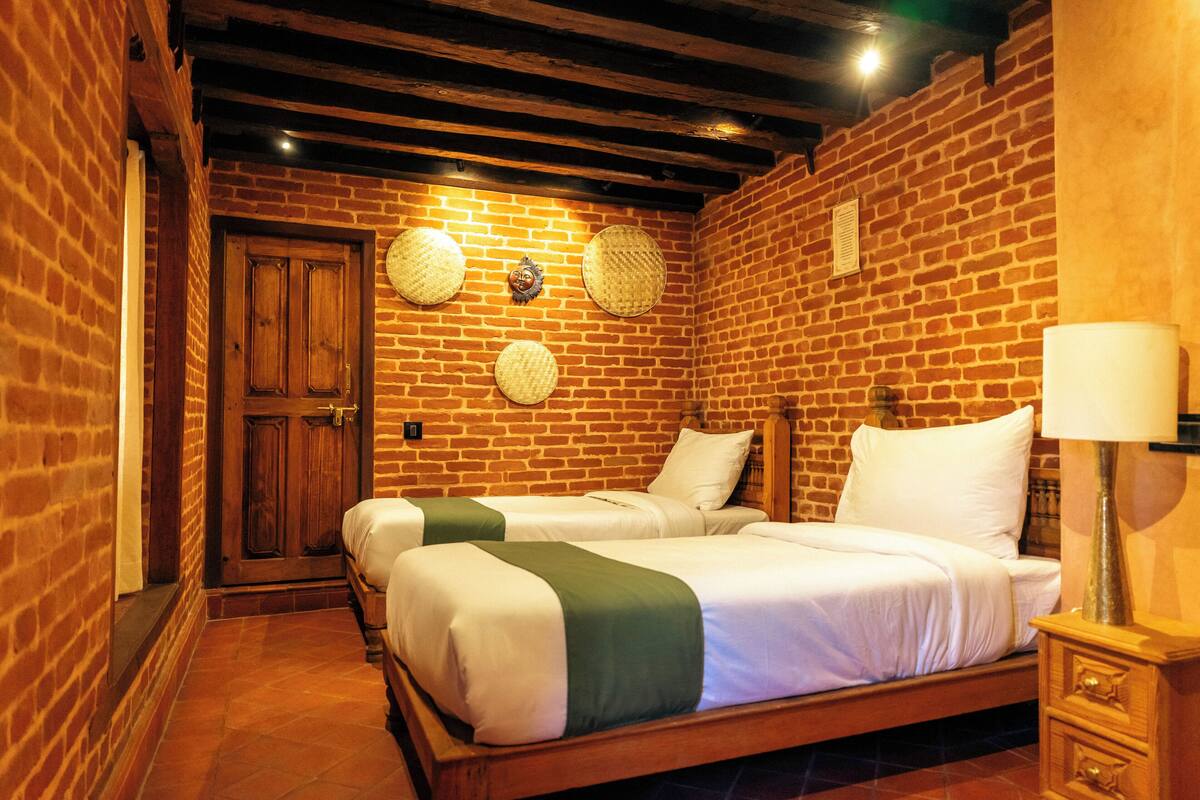 Chambre Confort avec lits jumeaux | Wi-Fi gratuit