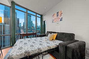 Deluxe Apartment, 1 Bedroom, City View | Living area