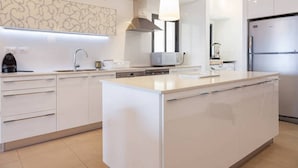 Unclassified image, 4 of 22, button - Netanya Family Apt & Balcony by FeelHome (Netanya)
