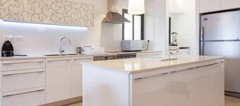 Netanya Family Apt & Balcony by FeelHome