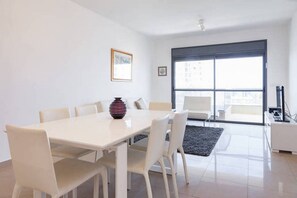 Family Apartment | Dining room