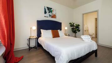 2 sovrum, skrivbord, strykjärn/strykbräda och wi-fi