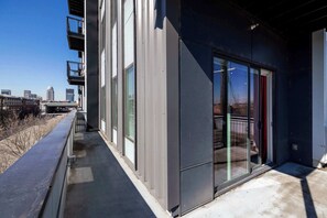 Exterior detail - Modern Nulu 2BR CozySuites 04 (Louisville)