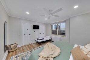 1 dormitorio, tabla de planchar con plancha, cuna de viaje y wifi gratis