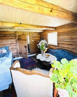 Cabane Romantique | Literie de qualité supérieure, décoration personnalisée, Wi-Fi gratuit