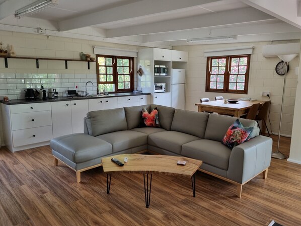 تلفزيون ذكي