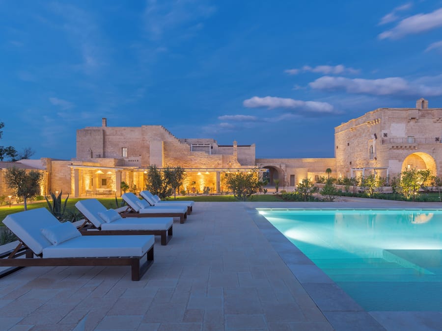 Seasonal outdoor pool, sun loungers