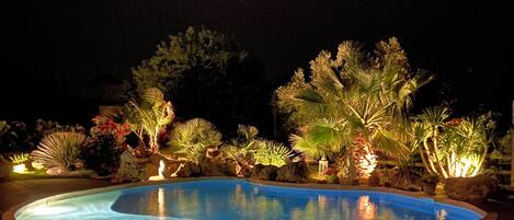 Utomhuspool