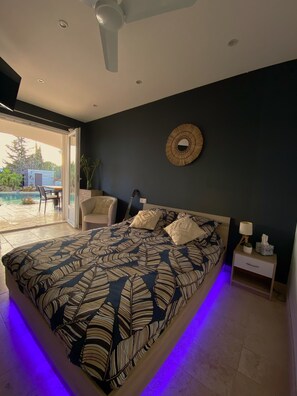 4 chambres, fer et planche à repasser, lit parapluie, Wi-Fi gratuit