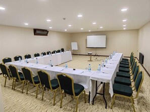 Deluxe Suite | Living area - Ankara Lxry Park Hotel (Ankara)