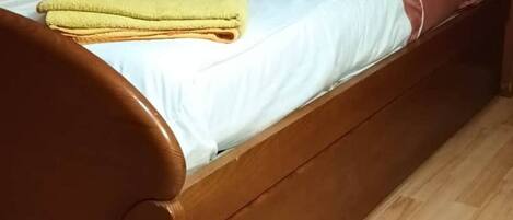 1 chambre, bureau, accès Internet