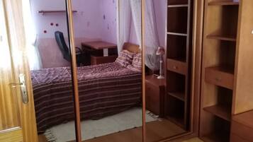 1 quarto, acesso à internet