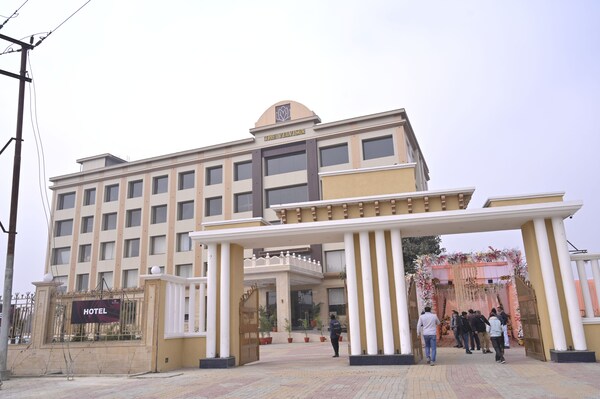 The Velvista Hotel - Muzaffarnagar