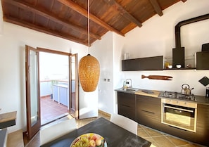 Apartment | Private kitchen - Solemar Sicilia - Casa Ernesto (Santa Flavia)