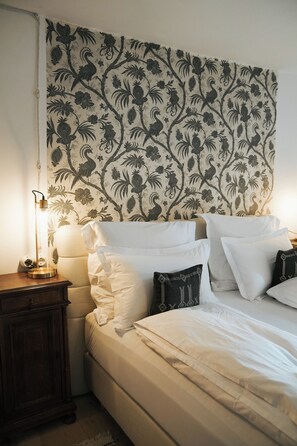 Egyptian cotton sheets, premium bedding, individually decorated - Ansitz Zinnenberg (Appiano Sulla Strada del Vino)
