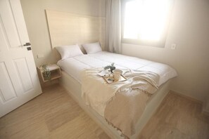 1 bedroom, iron/ironing board, WiFi, bed sheets - Seven Stays One Bedroom Queen Bed Sidi Abd El Rahman (Marsa Matrouh Governorate)