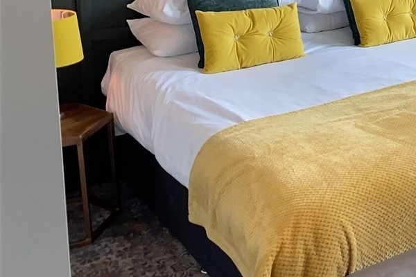 Superior Double Room, Ensuite | Desk, iron/ironing board, free WiFi
