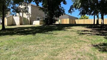 Enceinte de lâhĂ©bergement