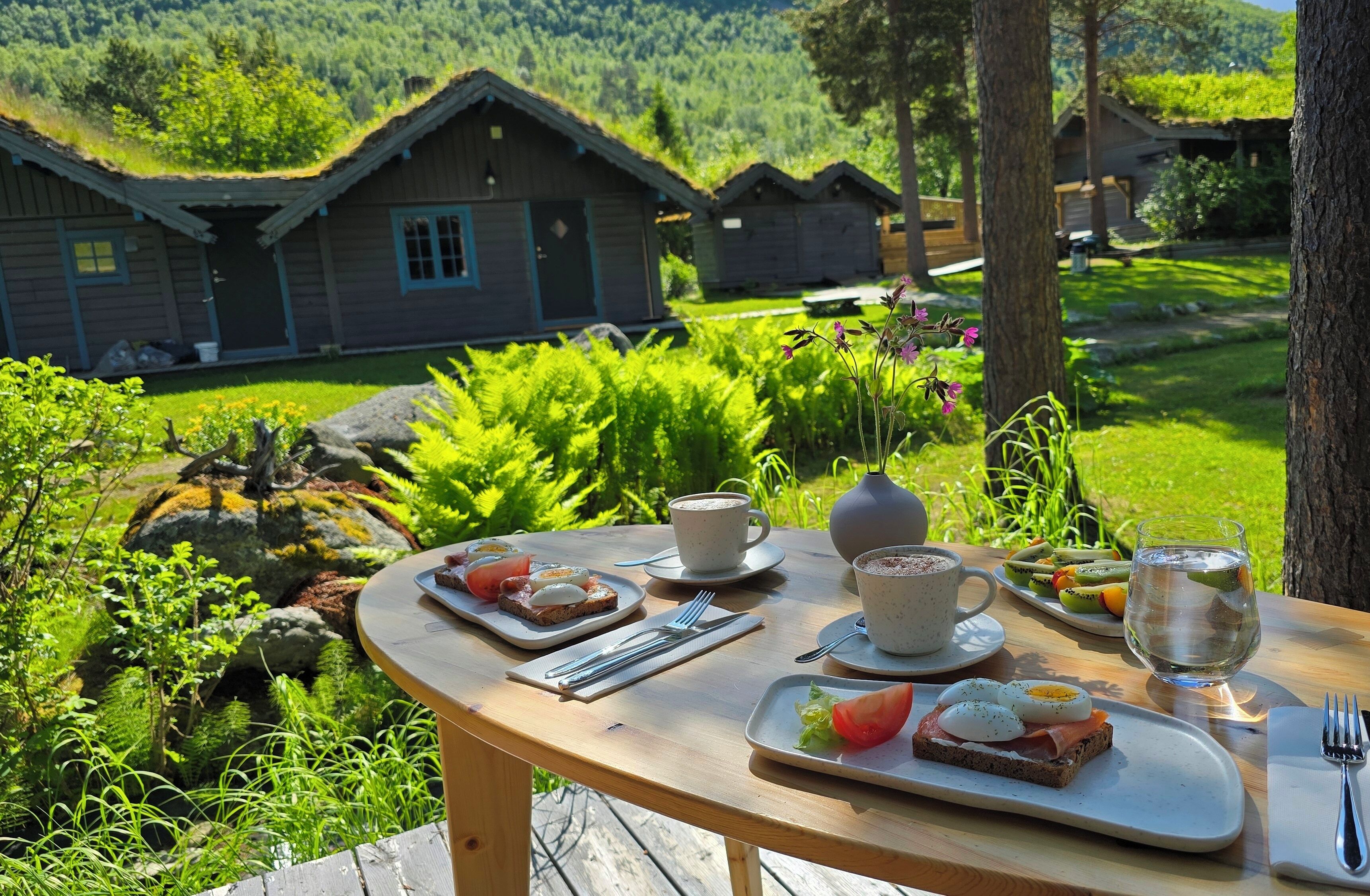 Frühstück, Mittagessen, Abendessen, lokale und internationale Küche 