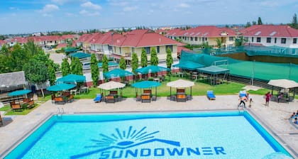 Executive 4BR Villa with A pool near Nairobi, Airport
