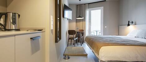 1 chambre, fer et planche Ă repasser, Wi-Fi, draps fournis