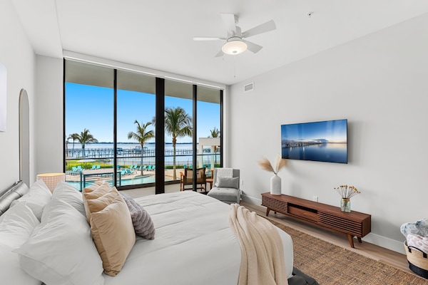 3 makuuhuonetta, silitysrauta/-lauta, ilmainen Wi-Fi, vuodevaatteet