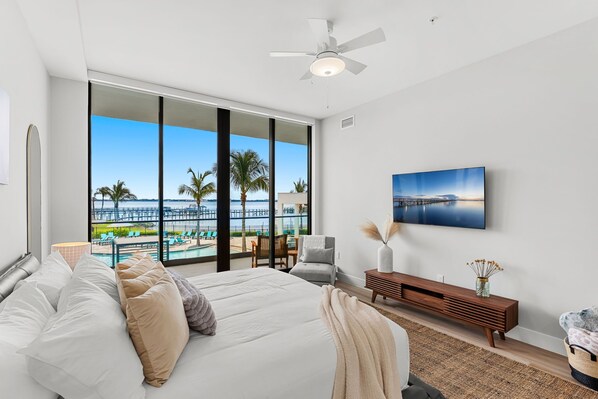 3 bedrooms, iron/ironing board, free WiFi, bed sheets - Melbourne Riverfront condo by the beach, pool, hot tub, dock, washer/dryer  (Melbourne Beach)