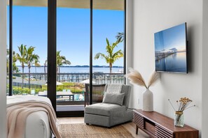 3 bedrooms, iron/ironing board, free WiFi, bed sheets - Melbourne Riverfront condo by the beach, pool, hot tub, dock, washer/dryer  (Melbourne Beach)