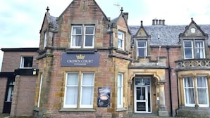 Exterior - Crown Court Hotel & Bar. (Inverness)