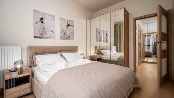 Apartment (7) | 1 bedroom, iron/ironing board, free WiFi, bed sheets