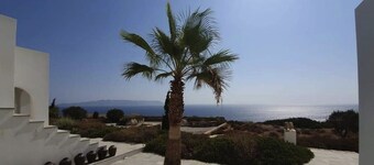 5-Bedroom Villa with a Breathtaking Panoramic View of the Aegean.